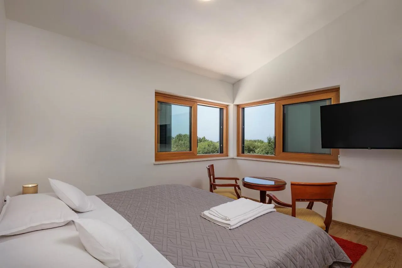 Pool Villa Brijunis Blick - Happy Rentals Pula